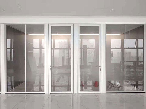 海口华润总部办公隔断工程项目