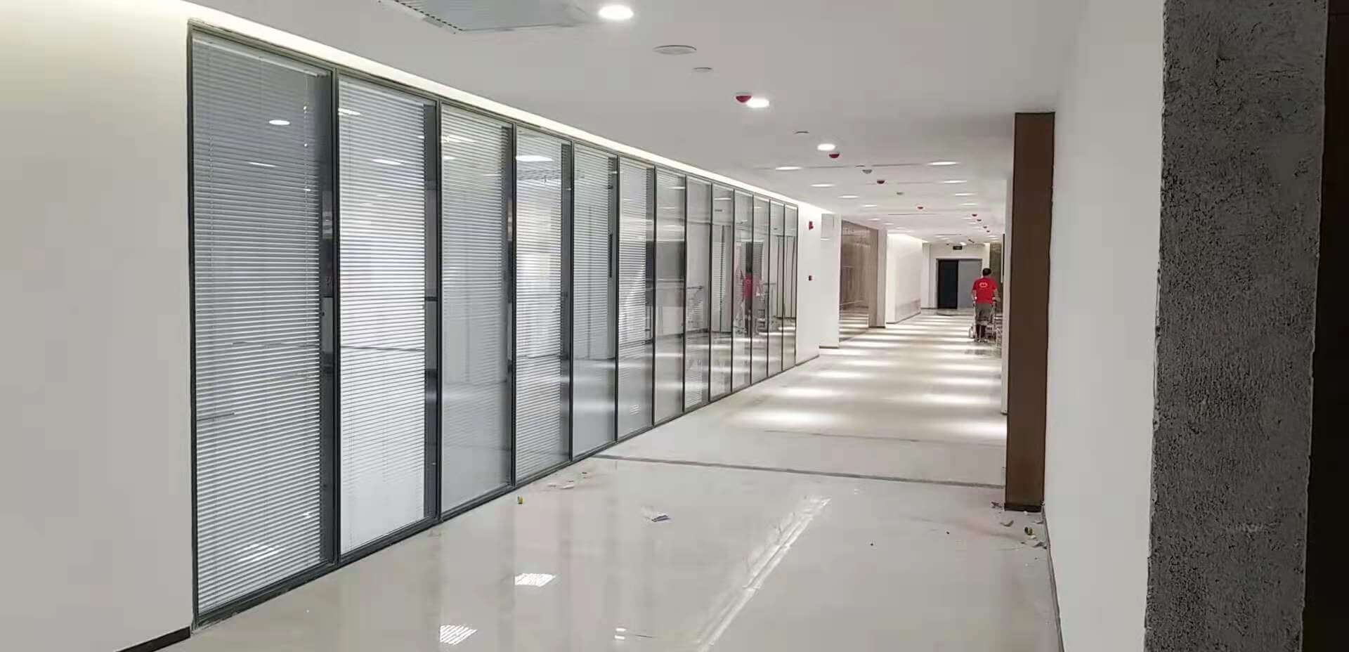 江西赣州双玻玻璃隔断案例